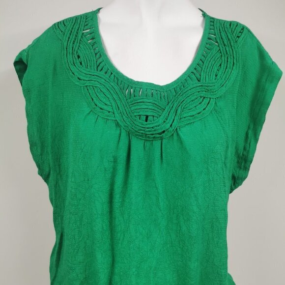 𝅺Forever 21 Cinch Bottom Green Textured  Top - Picture 2 of 4